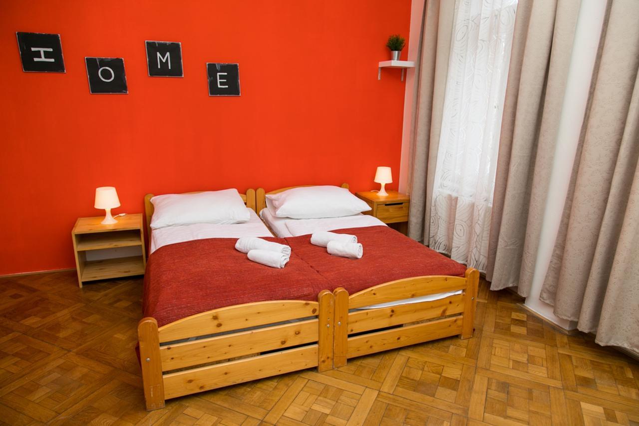 Welcome Apartments On Lublanska Praga Esterno foto