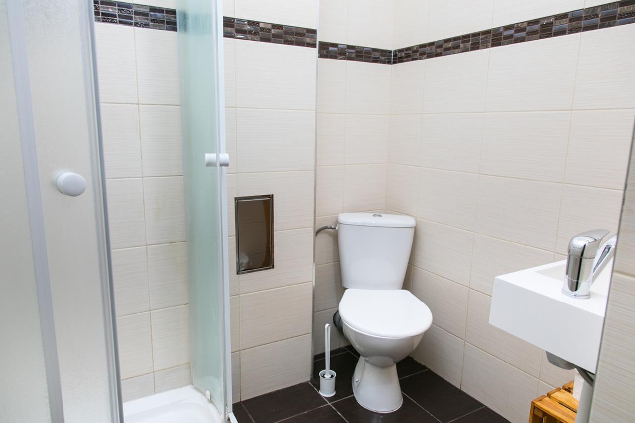 Welcome Apartments On Lublanska Praga Esterno foto