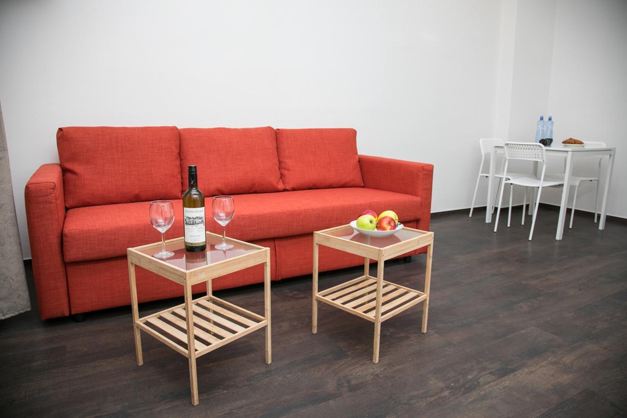 Welcome Apartments On Lublanska Praga Esterno foto